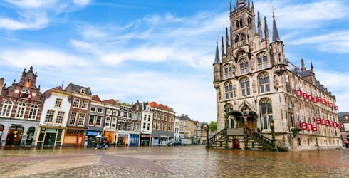 Self guided tour with interactive city game of Gouda